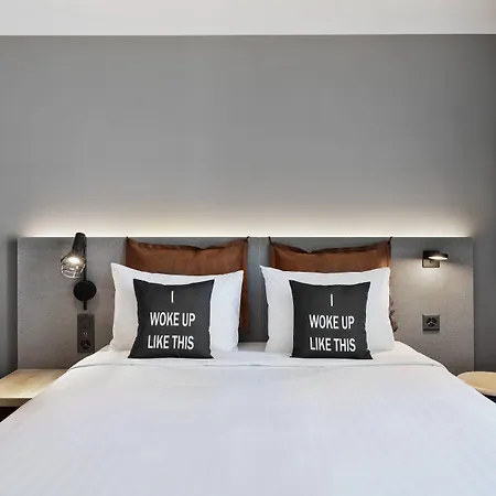 호텔 Moxy Expo 베른