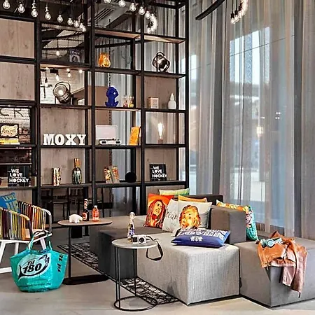 Ξενοδοχείο Moxy Expo